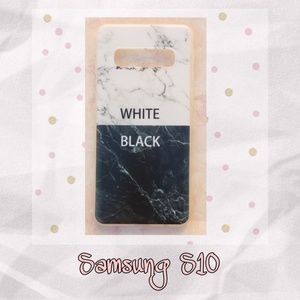 White and black Samsung Galaxy  S10 Case